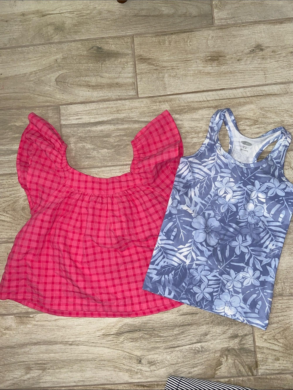 GAP Girls Pink Check Ruffle Cap Sleeve Top + Blue Floral Racerback Tank XS (5T)
